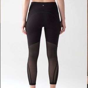 Lululemon Revitalize Cropped Mesh Tight Legging Black